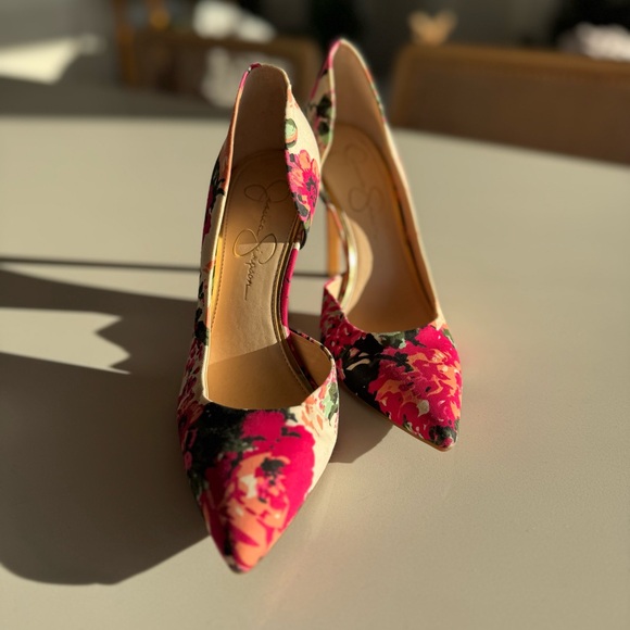 Jessica Simpson Vibrant Floral Heels - Picture 4 of 9